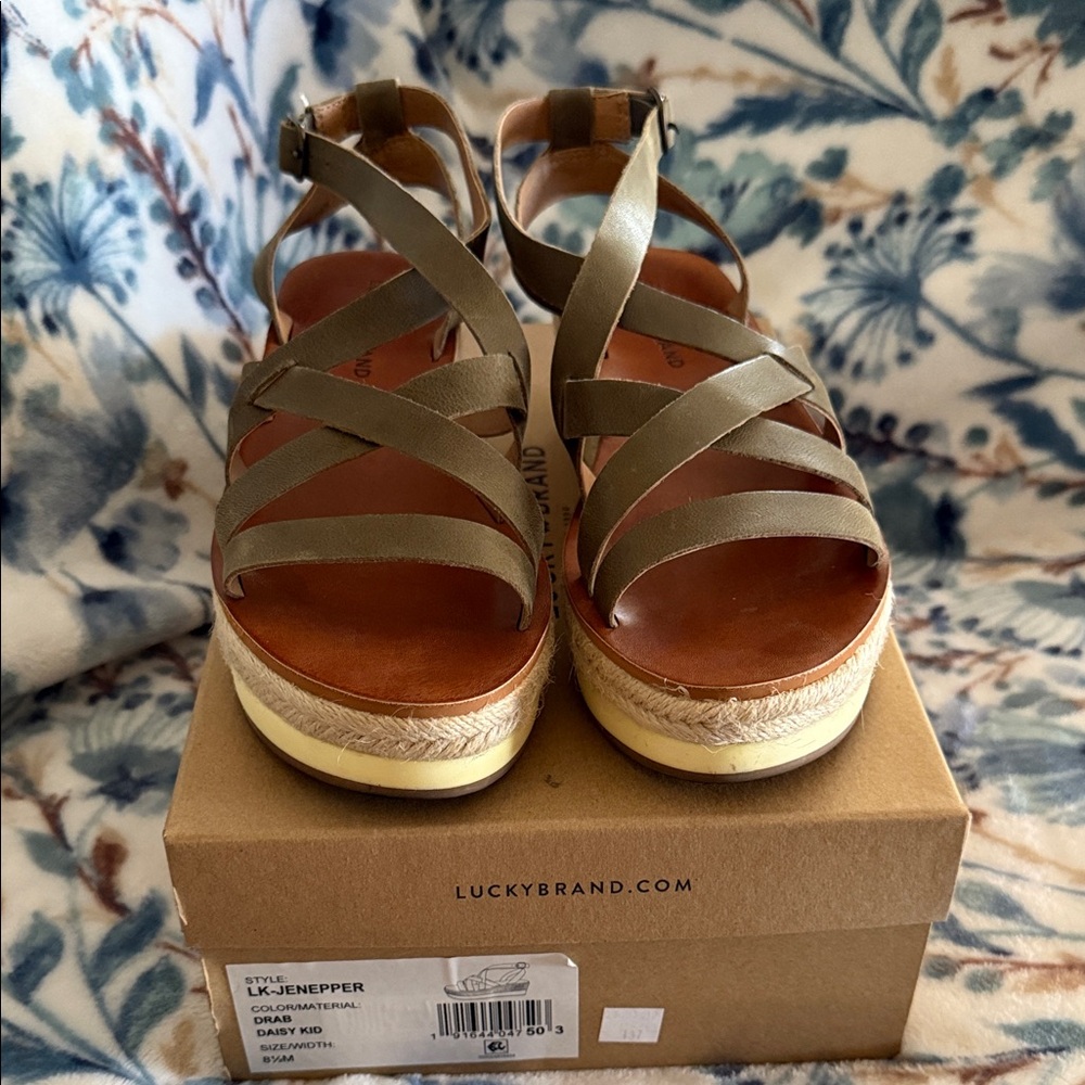 Lucky Brand Women's Green Wedge Sandals